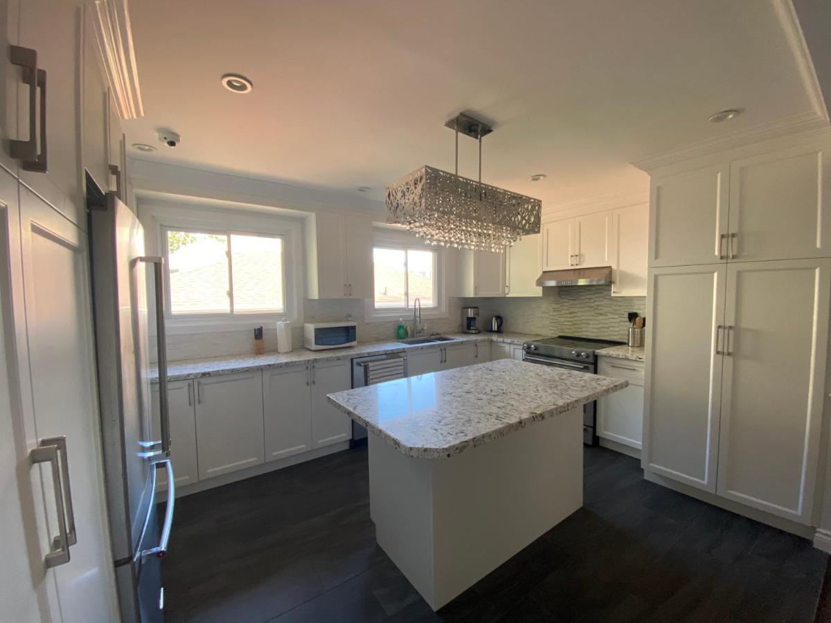 Yonge And Finch Subway !Q Spacious & Quiet Private Bdr With Shared Bathroom Τορόντο Εξωτερικό φωτογραφία