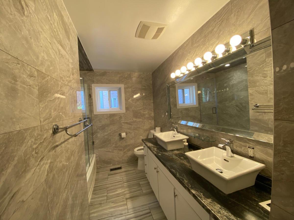 Yonge And Finch Subway !Q Spacious & Quiet Private Bdr With Shared Bathroom Τορόντο Εξωτερικό φωτογραφία